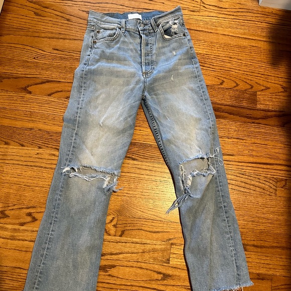 Boyish Brady - Picture 2 of 3